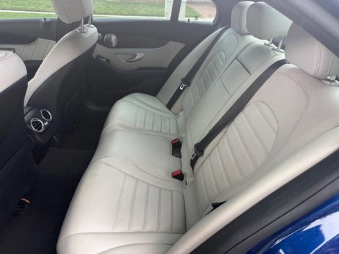 Used 2017 Mercedes-Benz C 300 4MATIC Sedan image 6