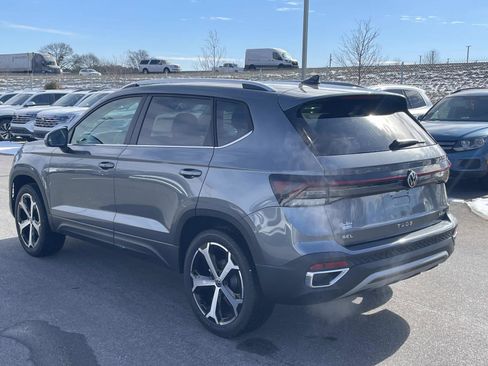 New 2026 Volkswagen Taos SEL AWD/4WD image 5