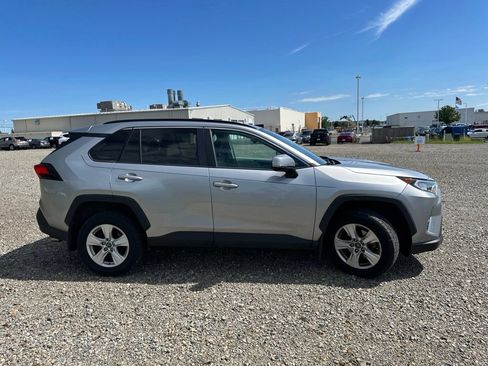Used 2020 Toyota RAV4 XLE w/ Convenience Package AWD/4WD image 12