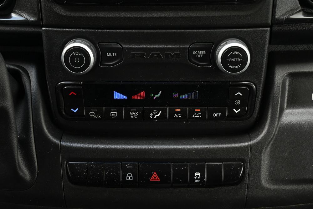 Used 2024 RAM ProMaster 2500 w/ Convenience Group FWD image 23