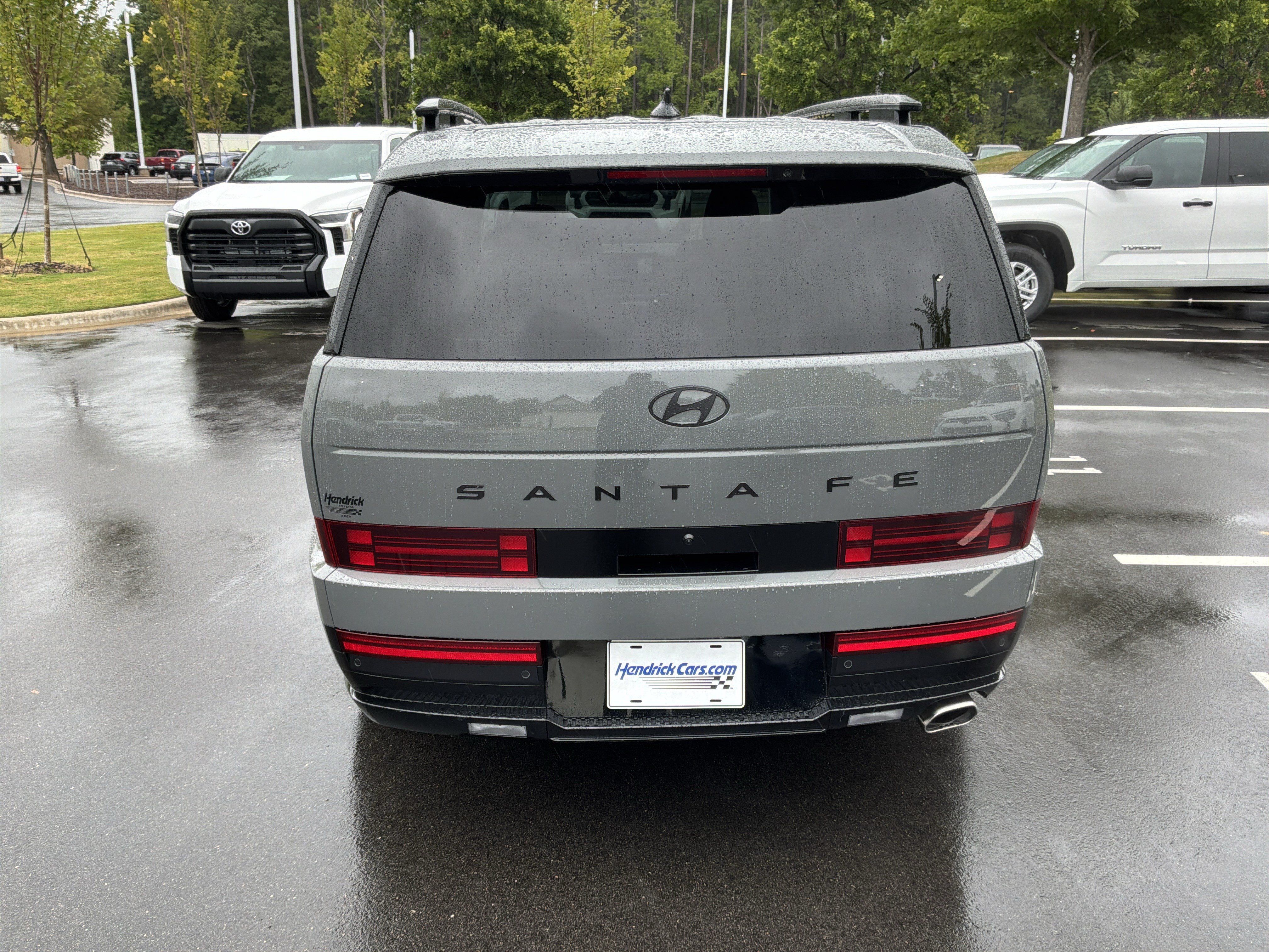 Used 2025 Hyundai Santa Fe Calligraphy FWD image 9