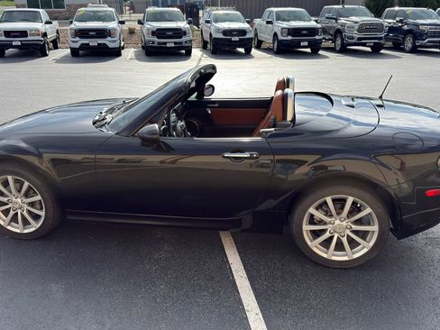 Used 2008 MAZDA MX-5 Miata Grand Touring w/ Premium Pkg RWD image 16
