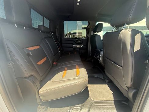 Used 2022 GMC Sierra 3500 AT4 w/ AT4 Preferred Package AWD/4WD image 18