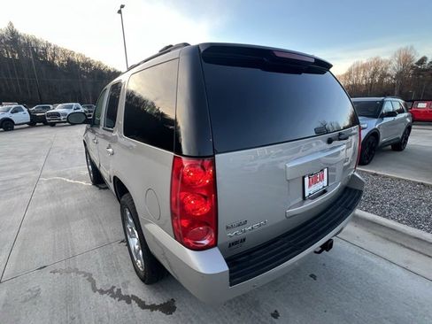 Used 2009 GMC Yukon SLT w/ Suspension Package, Autoride image 5