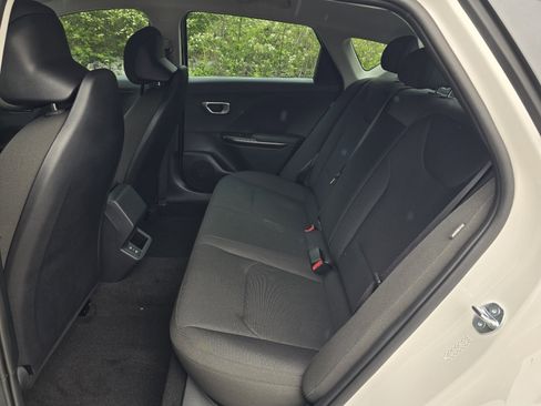 New 2026 Kia K4 FWD image 4