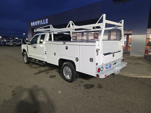 New 2026 Ford F350 XL w/ XL Chrome Package image 3