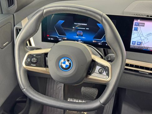 Used 2022 BMW iX xDrive50 w/ Premium Package image 21