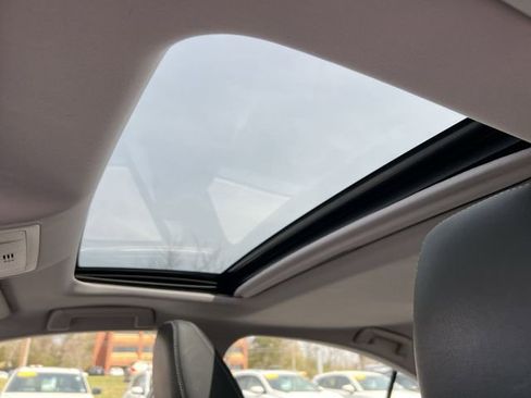 Used 2016 Lexus ES 300h image 20