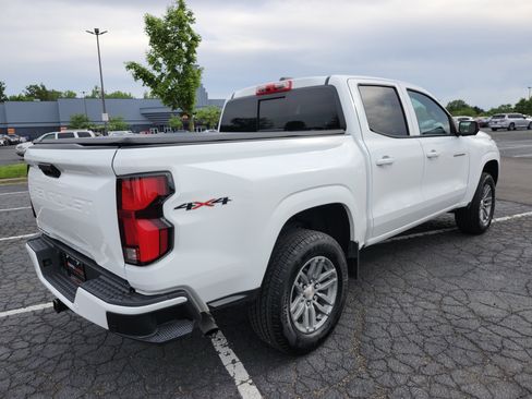 Used 2026 Chevrolet Colorado LT w/ LT Convenience Package AWD/4WD image 17