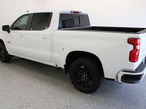 Used 2025 Chevrolet Silverado 1500 RST AWD/4WD image 11