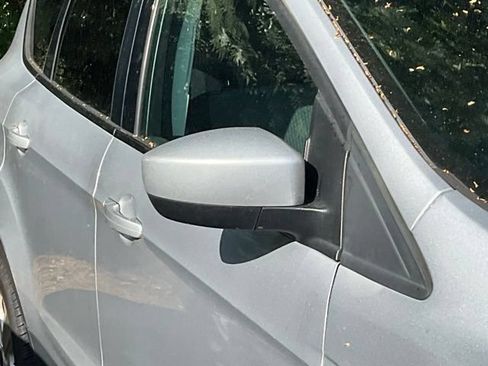 Used 2018 Ford Escape SE FWD image 4