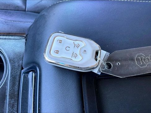 Used 2018 Chevrolet Suburban LT w/ Texas Edition Package image 36