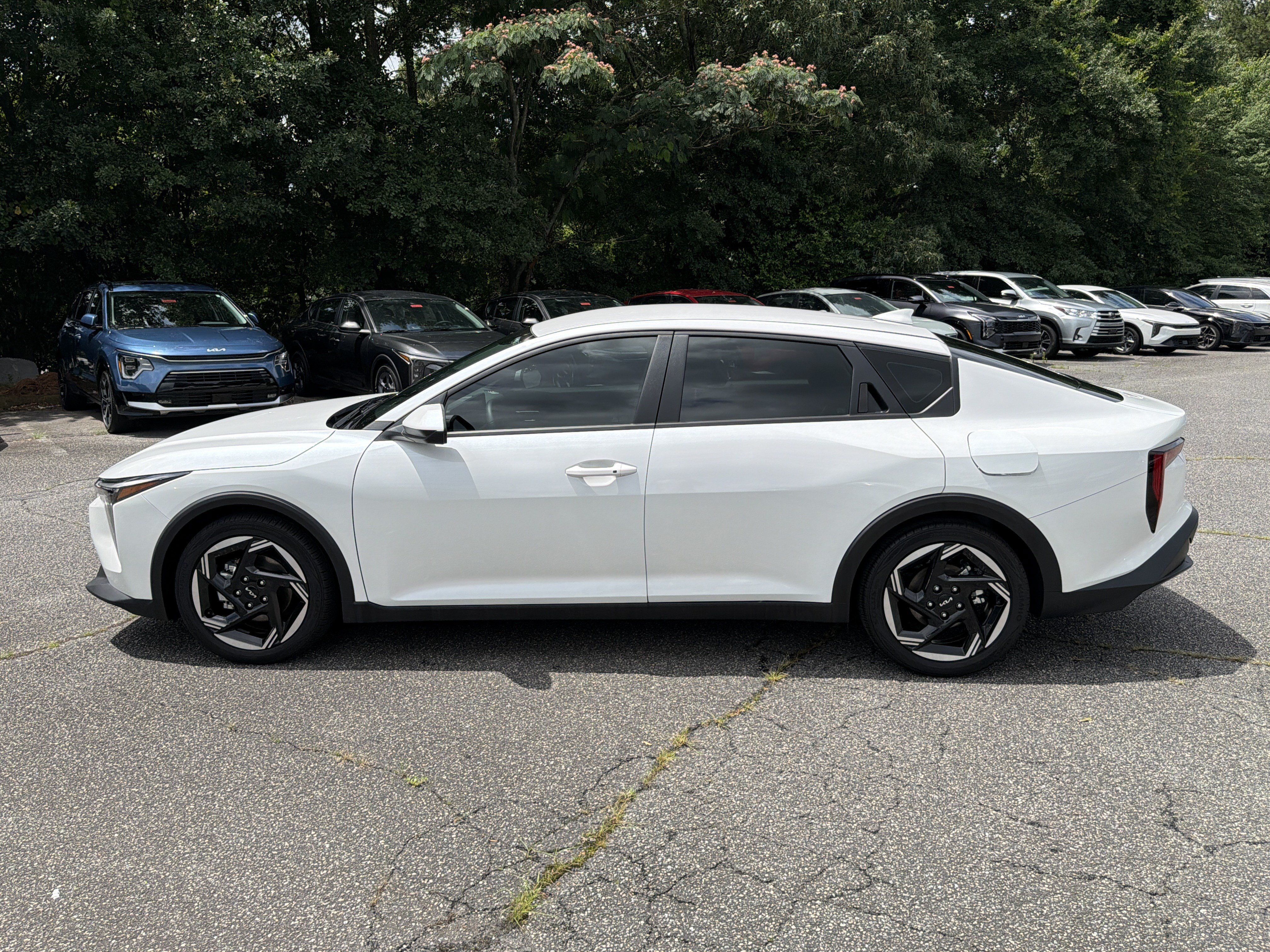 Certified 2025 Kia K4 EX FWD image 4