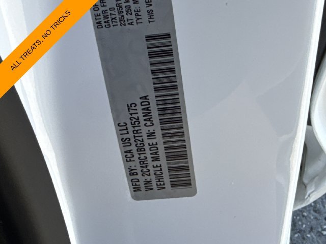 Used 2026 Chrysler Pacifica Select FWD image 41