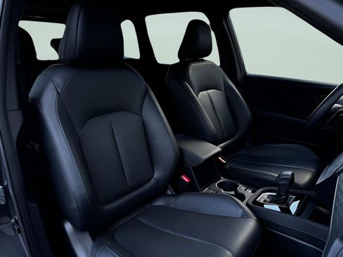 Used 2025 Subaru Forester Limited w/ Popular Package #1 image 28