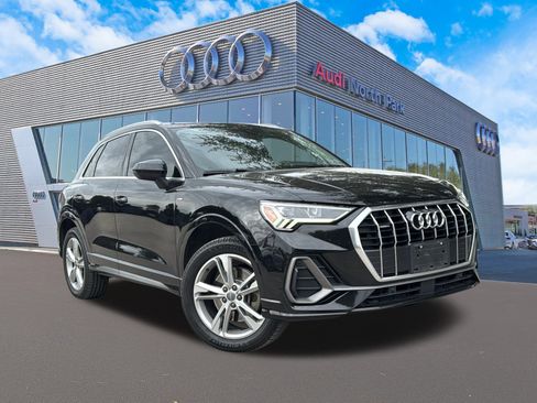 Used 2019 Audi Q3 2.0T Premium Plus image 1
