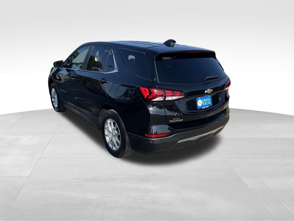 Used 2024 Chevrolet Equinox LT AWD/4WD image 4