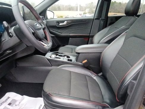 Used 2023 Ford Escape ST-Line Select w/ Tech Pack #2 image 15