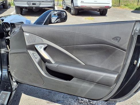 Used 2015 Chevrolet Corvette Z06 w/ 2LZ Preferred Equipment Group image 13