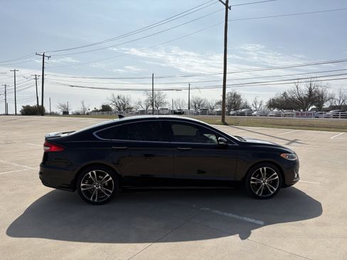 Used 2020 Ford Fusion Titanium image 5