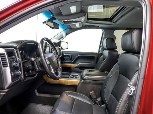 Used 2018 Chevrolet Silverado 1500 LTZ w/ Sport Package AWD/4WD image 13