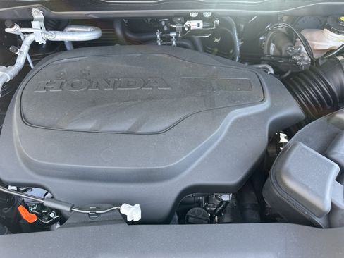 Used 2026 Honda Odyssey EX-L image 9