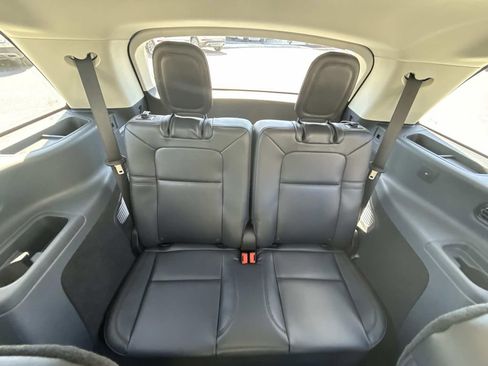 New 2026 Lincoln Aviator AWD image 18