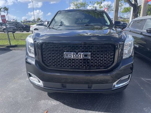 Used 2017 GMC Yukon SLT w/ Open Road Package image 2