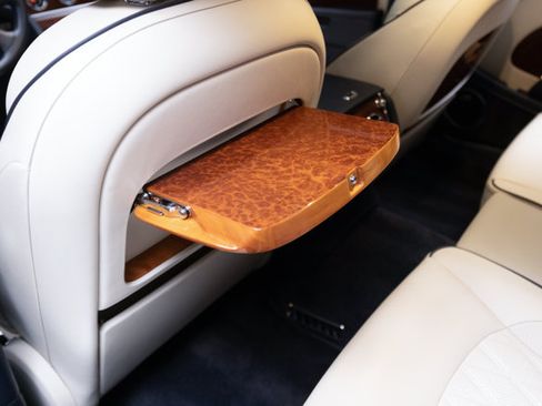 Used 2017 Bentley Mulsanne RWD image 19
