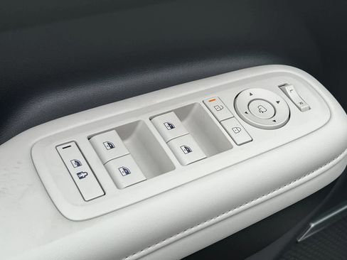 New 2025 Hyundai Santa Fe Calligraphy image 13