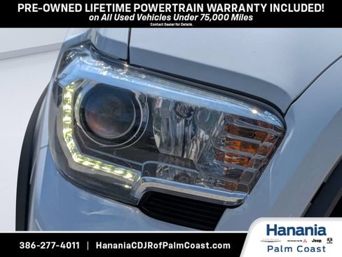 Used 2021 Toyota Tacoma TRD Off-Road w/ Technology Package AWD/4WD image 9