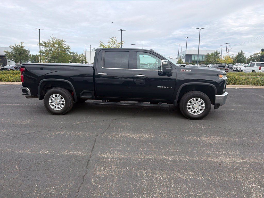 Used 2021 Chevrolet Silverado 2500 LTZ w/ Z71 Off-Road Package AWD/4WD image 16