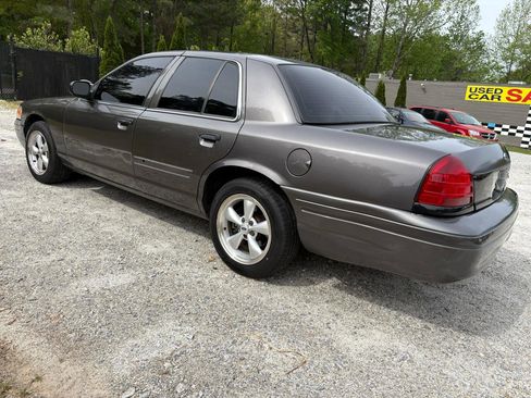 Used 2011 Ford Crown Victoria Police Interceptor w/ Radio Suppression Pkg image 5