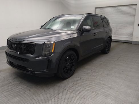 Used 2021 Kia Telluride SX w/ SX Prestige Package AWD/4WD image 2