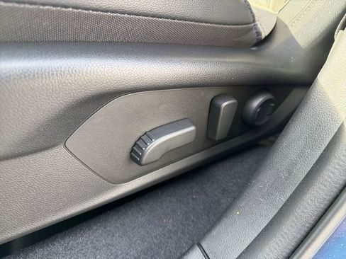 Certified 2025 Subaru Forester Premium w/ Convenience Package #2 image 27