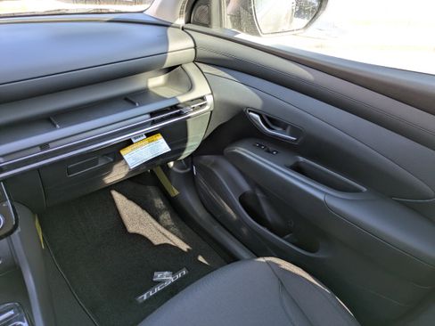 New 2026 Hyundai Tucson Blue SE image 17