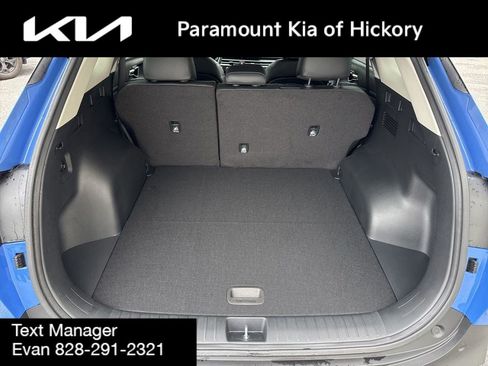 Used 2026 Kia Sportage EX FWD image 11