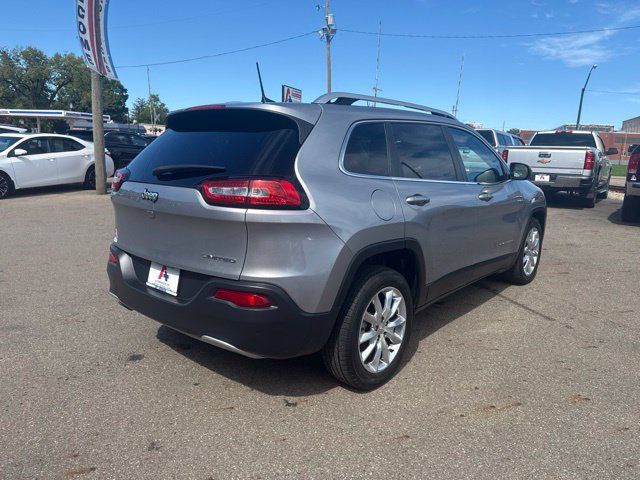 Used 2017 Jeep Cherokee Limited FWD image 3