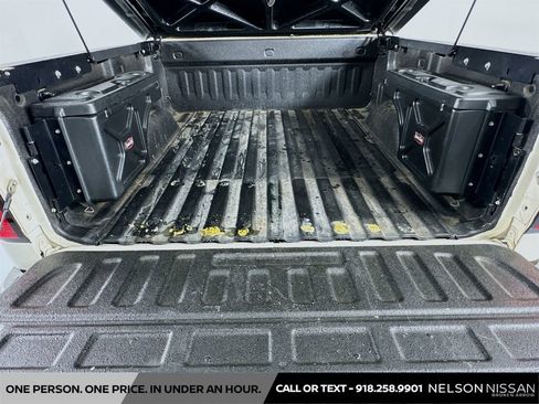 Used 2014 Chevrolet Silverado 1500 High Country w/ High Country Premium Package AWD/4WD image 27