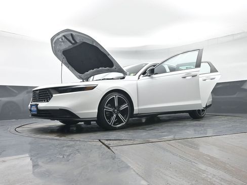 Certified 2023 Honda Accord Sport image 44