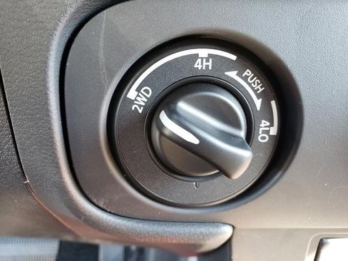 New 2025 Nissan Frontier PRO-4X image 21