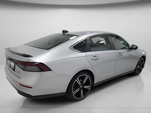Used 2024 Honda Accord Sport image 6