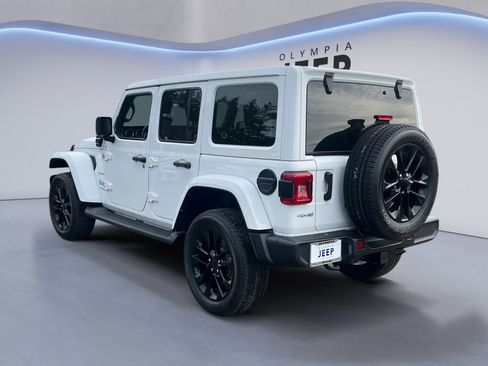 Certified 2022 Jeep Wrangler Unlimited Sahara w/ Cold Weather Group image 2