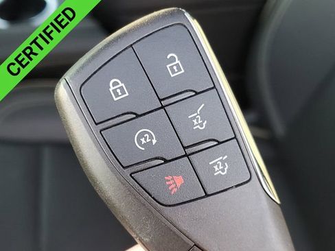 Certified 2022 Chevrolet Suburban Premier w/ Premium Package image 39