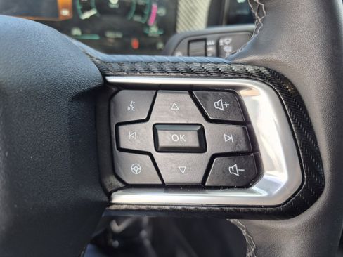 Used 2025 Ford Mustang Coupe RWD image 39