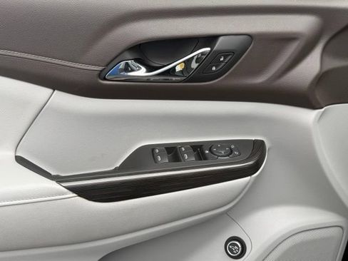 Used 2019 GMC Acadia SLT FWD image 28