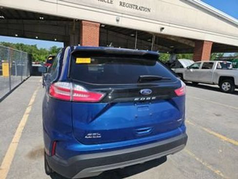 Used 2023 Ford Edge SEL w/ Convenience Package AWD/4WD image 5
