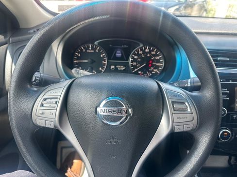 Used 2015 Nissan Altima 2.5 S w/ Power Driver Seat Package FWD image 34