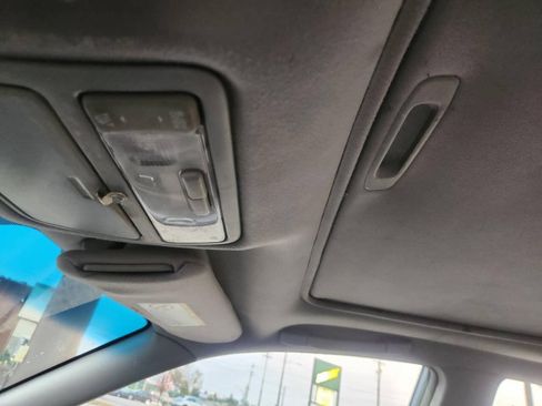 Used 2000 Toyota Avalon XL w/ Option Pkg 3 FWD image 26