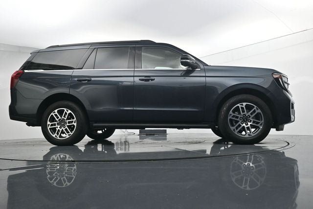 Used 2025 Ford Expedition Active AWD/4WD image 43